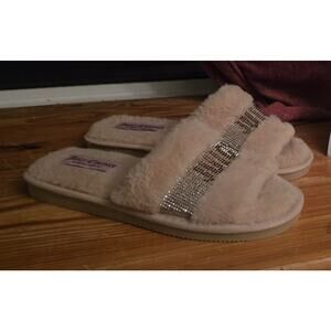 Juicy Couture Beige Gravity Slippers